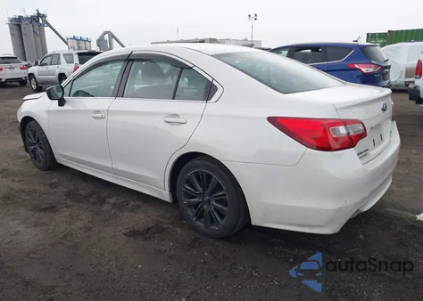 2015 Subaru Legacy 2.5I z USA, uszkodzony, nr VIN 4S3BNAA67F3059251